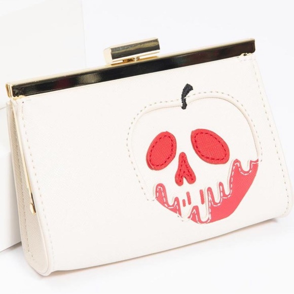 Poisoned Apple Crossbody – Snow White Purse & Coin Wallet - Picture 4 of 16